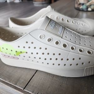 Native Star Wars Grogu Shoes W9/M7